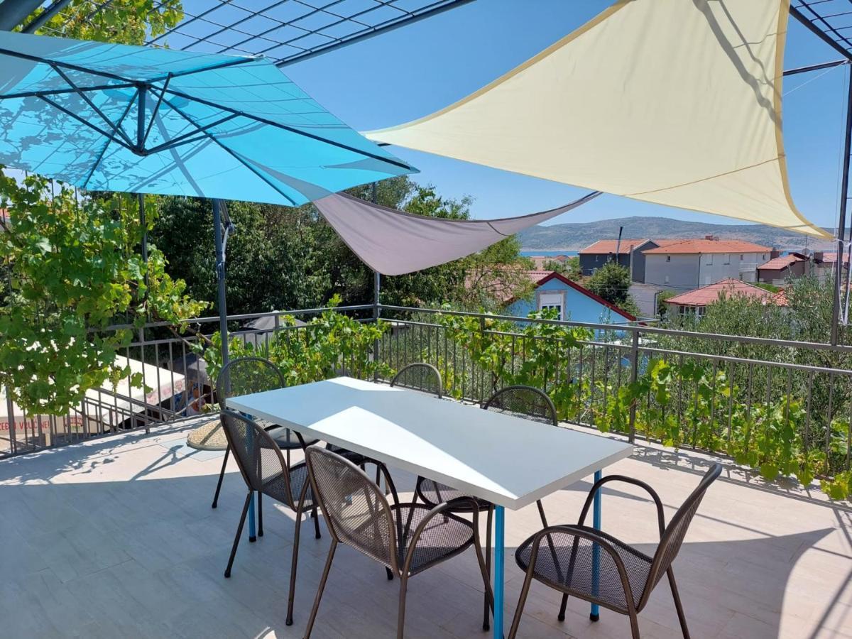 Apartment Hajduk Starigrad Paklenica Exterior photo