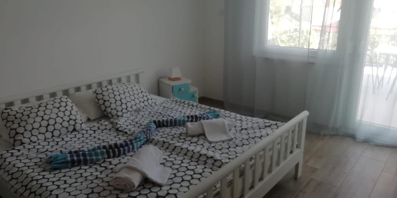 Apartment Hajduk Starigrad Paklenica Exterior photo