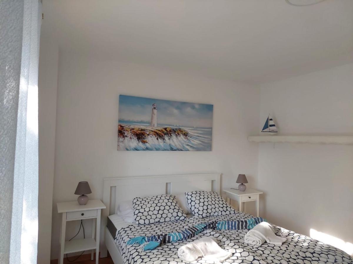 Apartment Hajduk Starigrad Paklenica Exterior photo